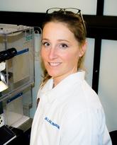 Holly Sparks, DVM, PhD | McCaig Institute for Bone and Joint